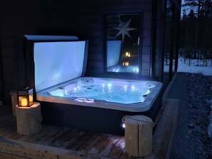Bain à remous extérieur