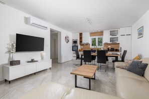Living and dining room