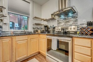 Enjoy cooking in this updated kitchen, perfectly stocked with all of the essentials you may need to cook a homemade meal!