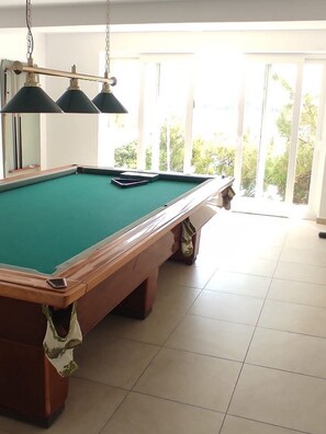 Living room 3