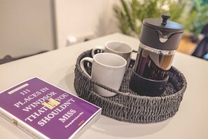Kaffee und/oder Kaffeemaschine