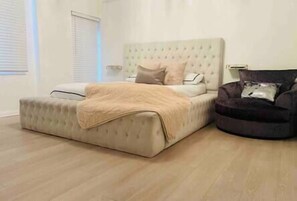 Bedroom 1 (1)