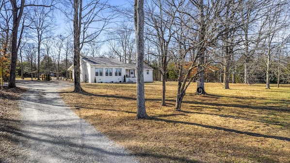 Welcome to The Farmhouse at Deer Crossing.