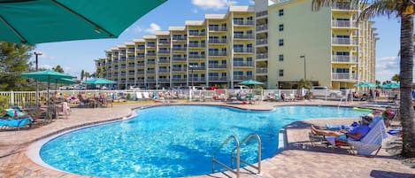 Sunset Vistas Heated Pool