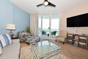 The Palms of Destin 21209 - Living Area