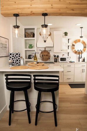 Dining/Kitchen