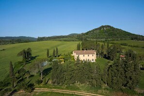 Building Exterior, Spring, Summer