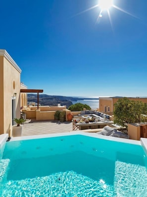 Superb Santorini Villa | Maison L'Archipel | 4 Bedrooms | Stunning Sea Views | Private Pool