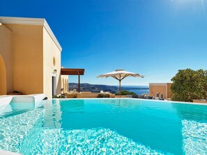 Superb Santorini Villa | Maison L'Archipel | 4 Bedrooms | Stunning Sea Views | Private Pool