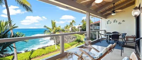 Huge lanai with unobstructed ocean views