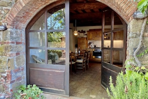 Entrance / Reception