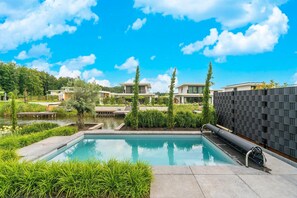 Piscine maison de vacances