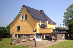 Extérieur maison de vacances [été]