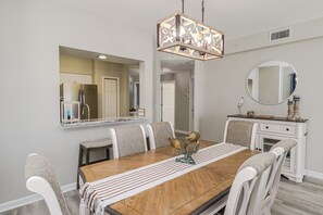 St. Augustine Beach Rentals Dining Room