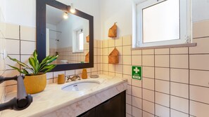The bathroom is stylish and cute with a small window to allow light to enter
#bathroom #bathtub #algarve #portugal