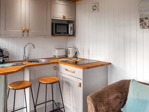 Kitchen | School Lodge, Bridgnorth and Ironbridge