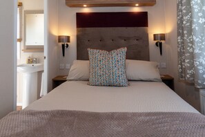 Master Bedroom with En-suite