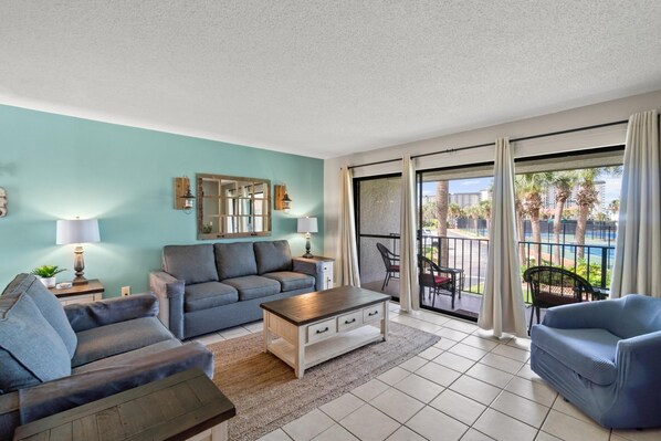 Edgewater Golf Villa 2606