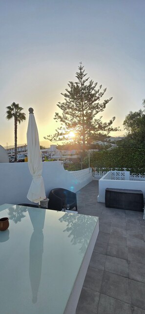 amanecer mientras desayunas