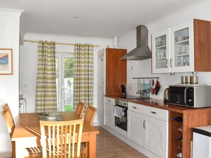 Kitchen/diner | Cape 4, Norton