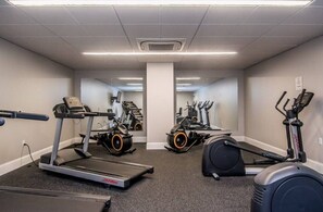 Cardio room, 24 hour access