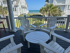 Mid-level deck with ocean view