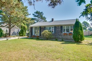 Home Exterior | Driveway Parking (4 Vehicles)