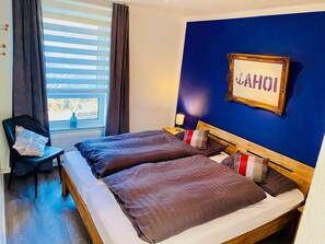 Schlafzimmer EG mit Doppelbett