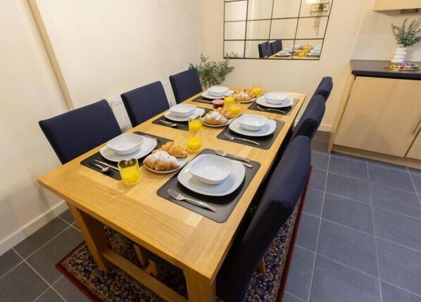 Ruokailu