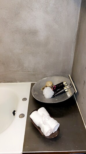 Équipements de salle de bain