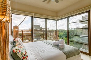 Imagine waking up to that view!