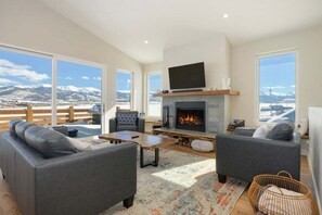 SWP Lances Adventure Lodge living area