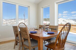 SWP Lances Adventure Lodge dining area