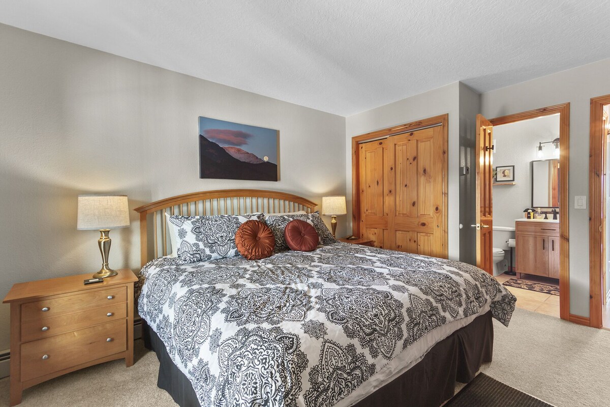 Newly renovated–Amazing Views