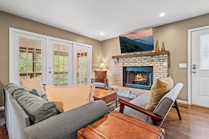 Smoky Mountain Game Den's cozy living area