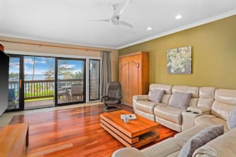 New Listing Perfect Ocean Front Location 2BR Kaha Lani 223.