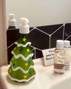 Équipements de salle de bain