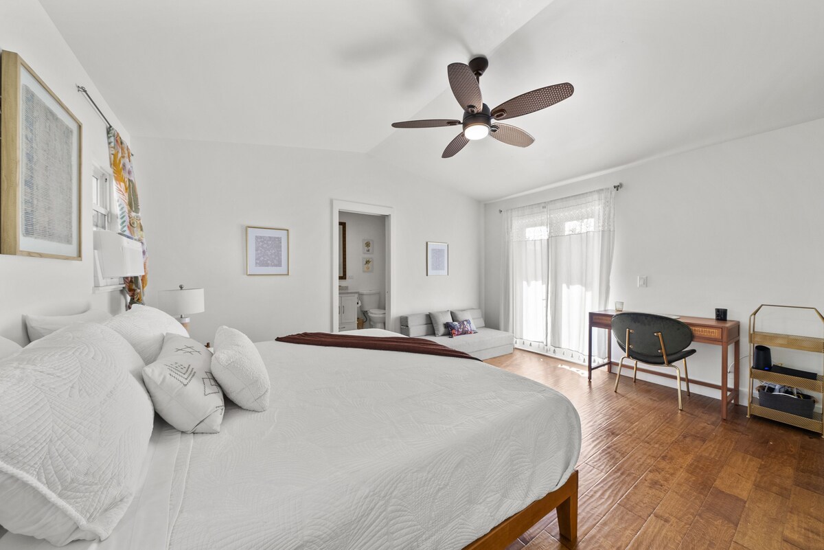Ka’a’awa Hale: Tranquil Home Near Beach, Lanais, & Kualoa Ranch w/ Ocean View