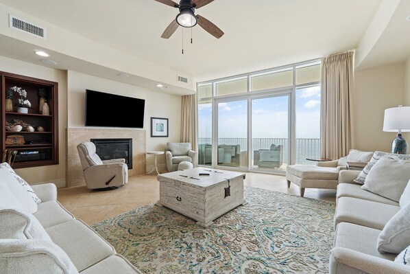 Welcome to Turquoise Place C2206