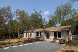 Front yard 