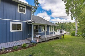 Wrap around deck 