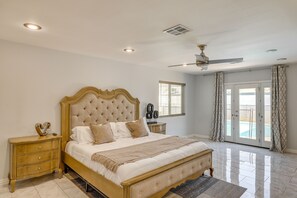 Bedroom Suite | Keyless Entry