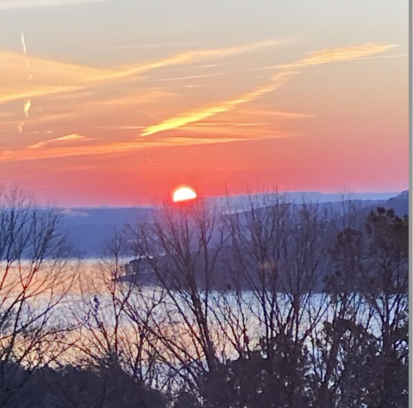 Incredible views and sunset at Greer's Ferry Lake