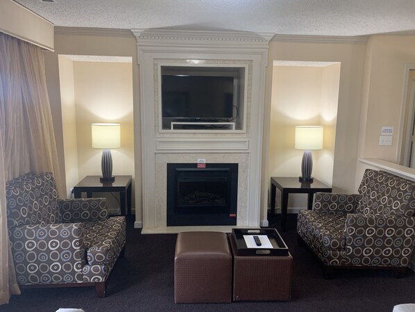 Cozy living room with a nice fireplace