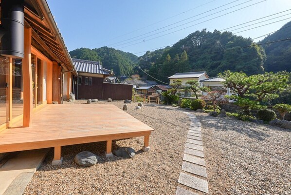 外庭　ウッドデッキ