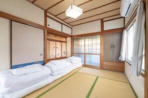1st floor and bedroom