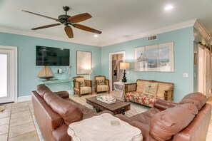 Living Room | 1st Floor