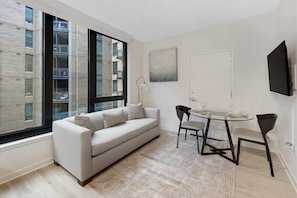 Noma Washington 1 Bedroom Living Room