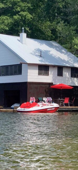 Sun all day on the dock..southwest exposure