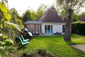 Garden [summer]
